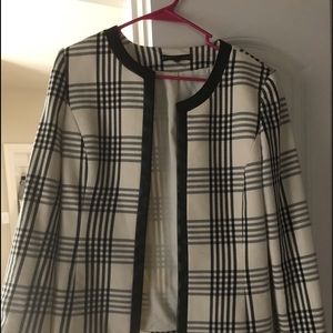 Suit jacket-with leather stripping